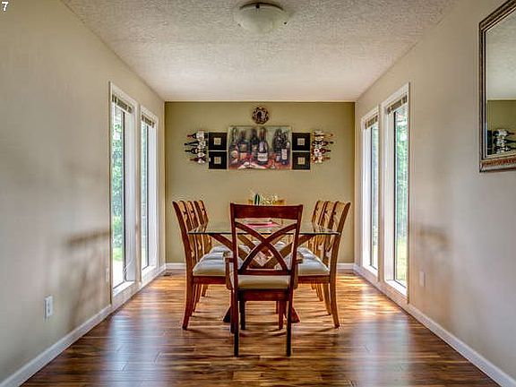 5th image of 8813 NE 60th St