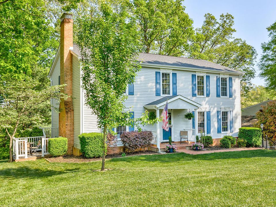 1st image of 5744 Penguin Dr