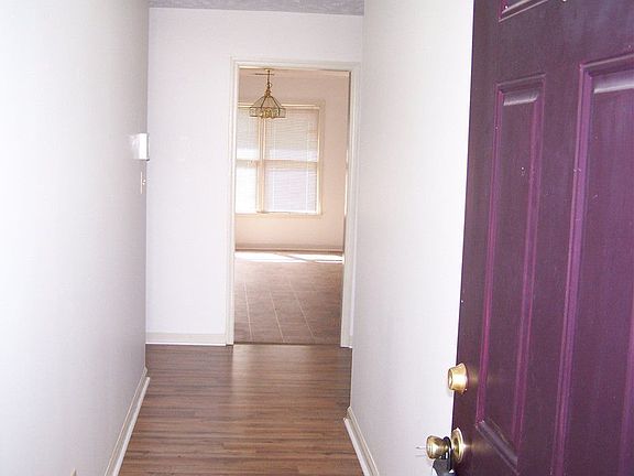 2nd image of 2906 Kingfisher Dr
