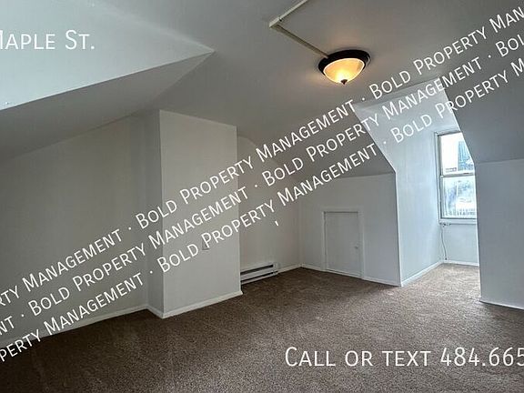 3rd image of 512 Maple St