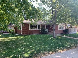 147 W 4th St, Minden, NE 68959