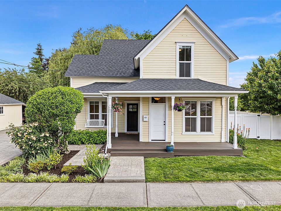 1st image of 1515 Everett Street