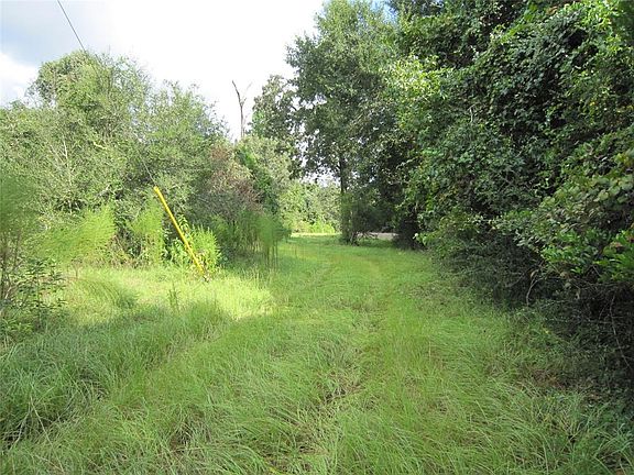 4th image of 22907 Edward Ln