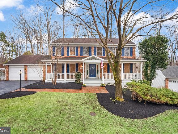 4th image of 8461 Rushing Creek Ct