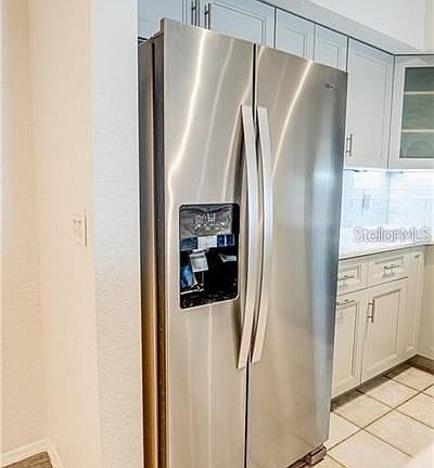 3rd image of 827 Camargo Way Unit 305