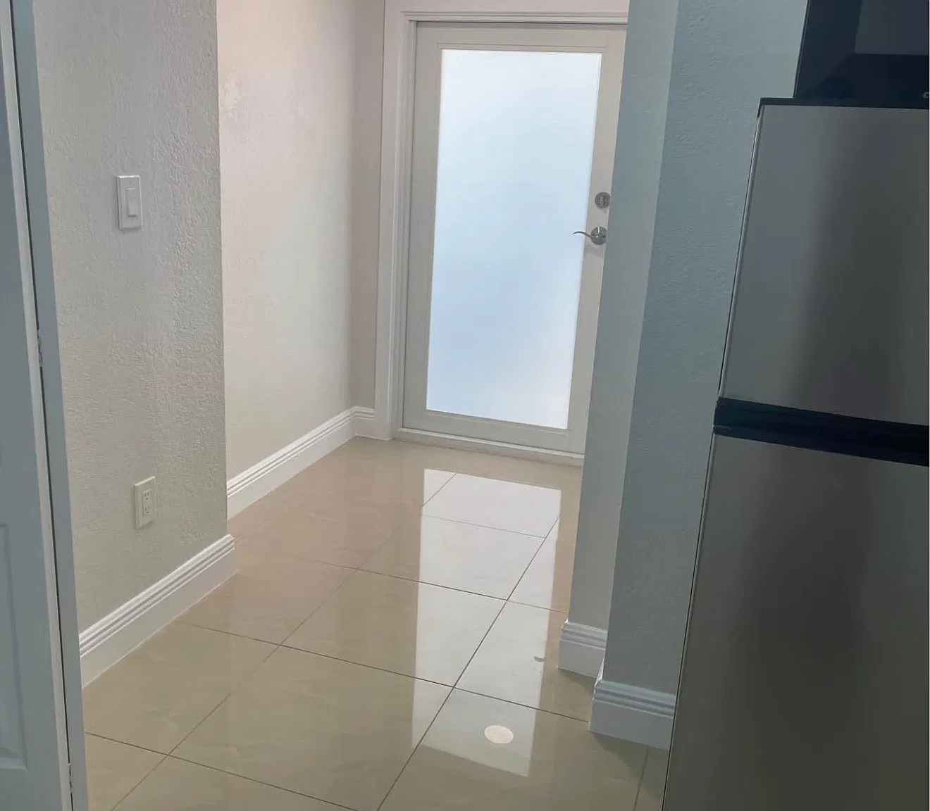 Studio, 450 sqft, $1,100 — Photo 1