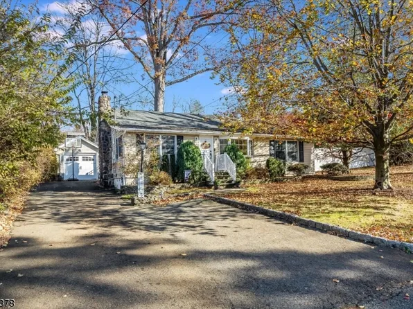 53 Laurel Dr, Wayne Twp., NJ 07470