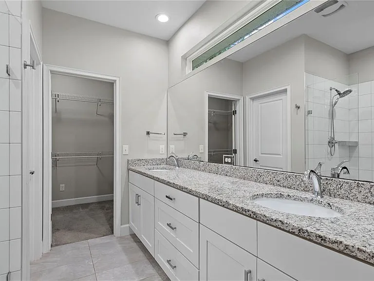 25726 SW 19th Ave — Photo 12