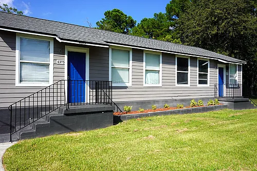 Renovated Units Available! Move In Special Photo 1