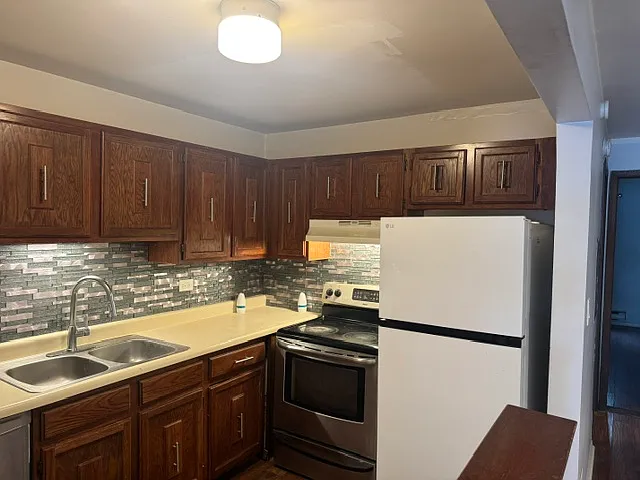 1848 N Goodwin Dr #1A — Photo 3