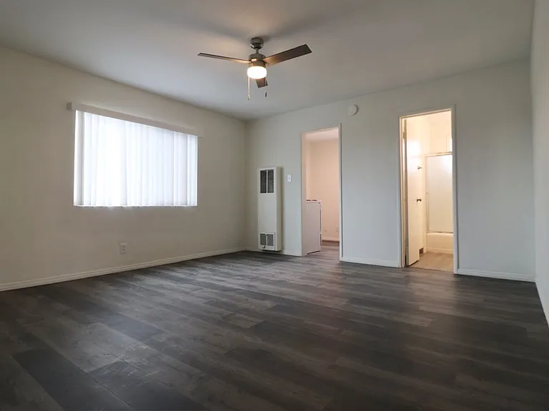 3633 Saviers Rd — Photo 2
