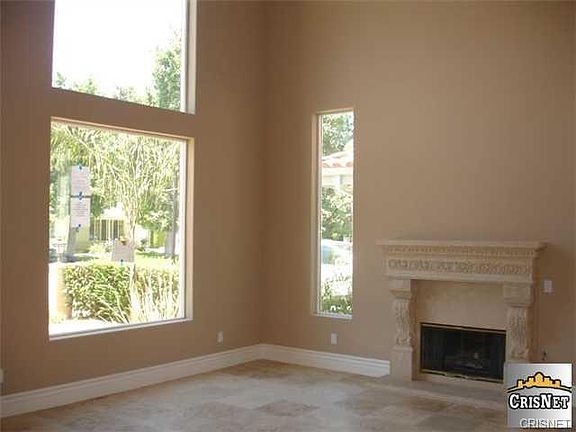3rd image of 4960 Chimineas Ave #1