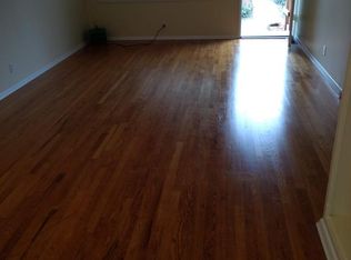 206 Florentia St APT 2, Seattle, WA 98109