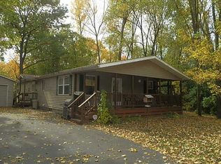 1332 E Road Two, Edgerton, WI 53534