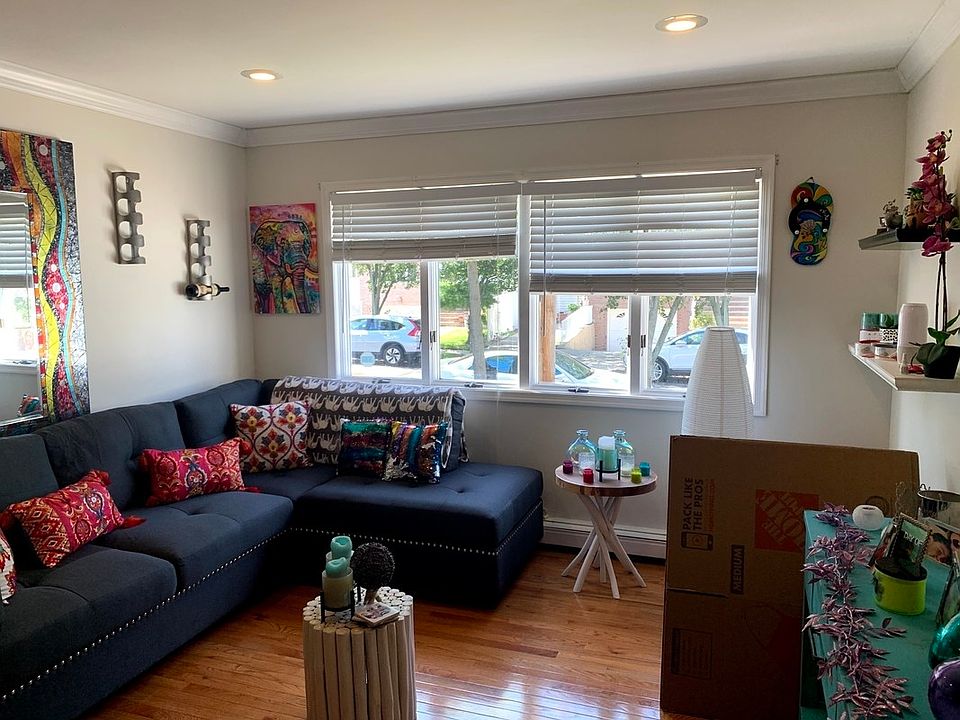 1st image of 352 Kinghorn St #1A
