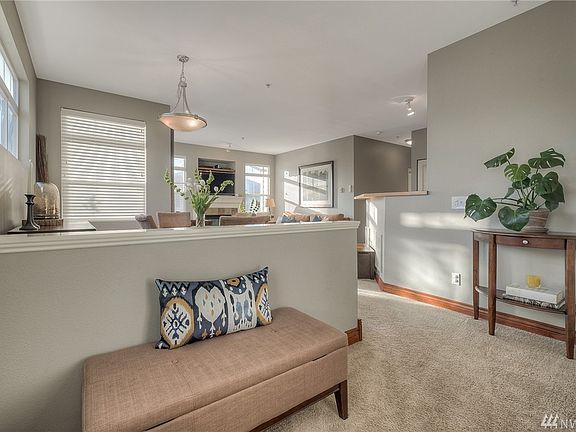 4th image of 550 241st Ln SE