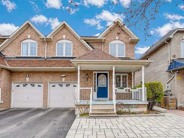 5 Vineland St, Markham, ON L3R 5S4