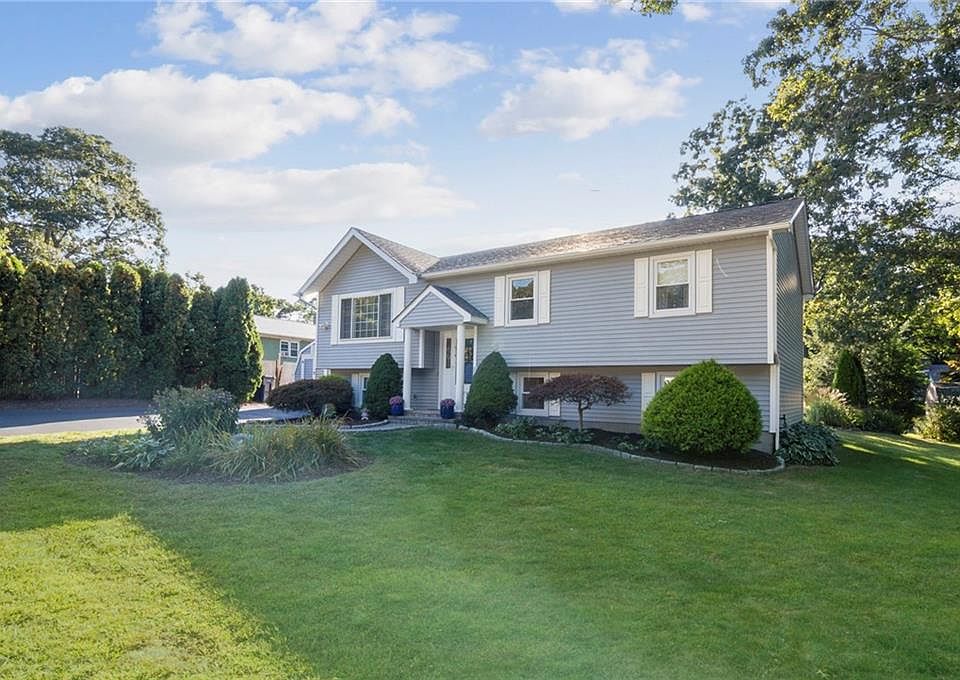 1st image of 374 Butternut Dr