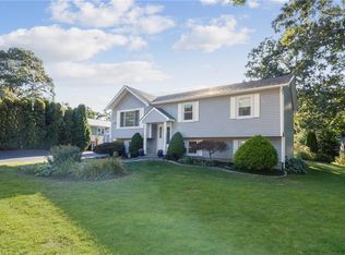 374 Butternut Dr, North Kingstown, RI 02852