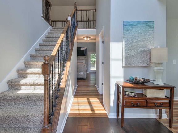 5th image of 208 Winding Branch Ct