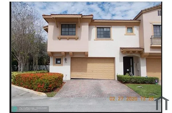 Building Photo - 4781 Grand Cypress Cir N