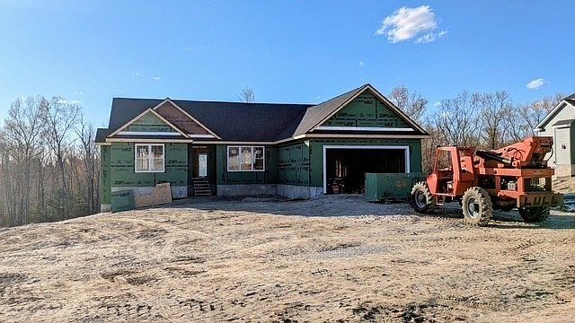 1st image of 145 Turner Farm Rd