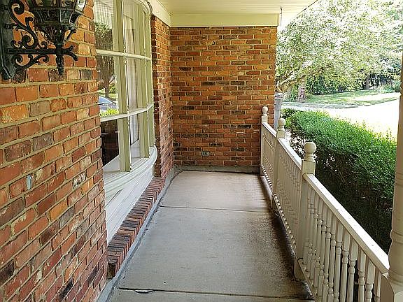3rd image of 110 N Johanna Dr