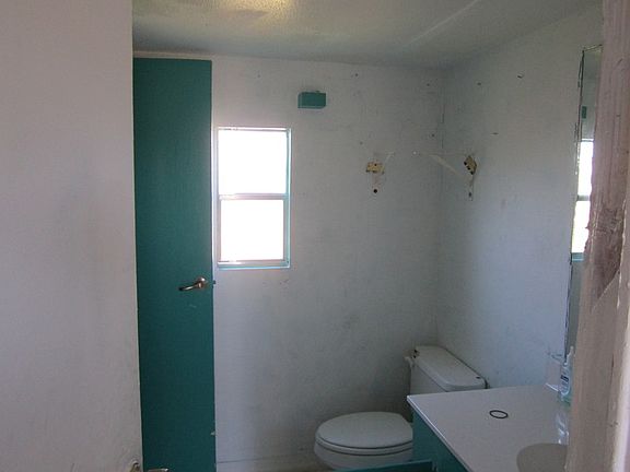 5th image of 529 Zebra Dr