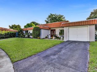 7400 NW 81st St, Tamarac, FL 33321