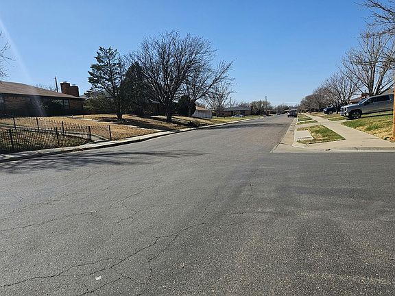 5th image of 1020 Trinchera Dr