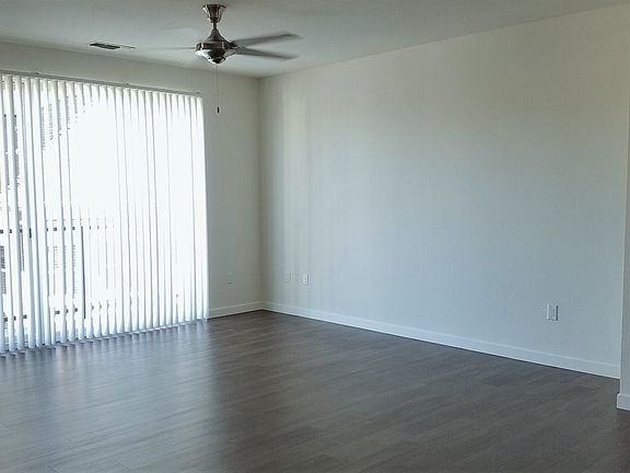 2nd image of 2813 Q St
