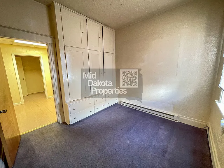 112 N Rowley St — Photo 6