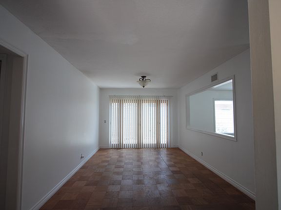 Dining Room, French Door with Venting Sidelights