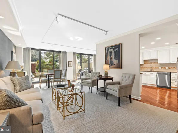 700 New Hampshire Ave NW #103, Washington, DC 20037