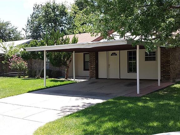 3rd image of 504 Allencrest Dr