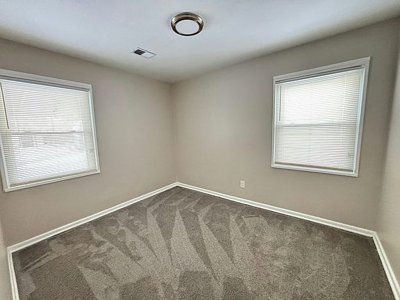 5th image of 21315 La Salle Blvd