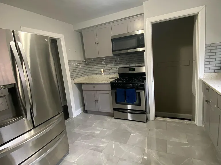 20509 Faust Ave — Photo 5