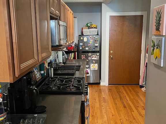 2nd image of 1227 N Cleaver St #Gf