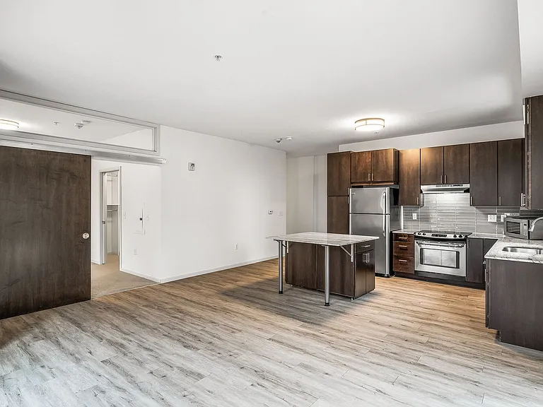 The Flats at West End — Photo 114