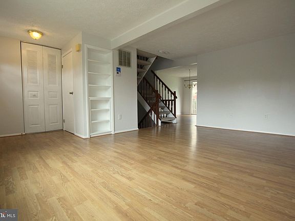 4th image of 7801 Fairborn Ct