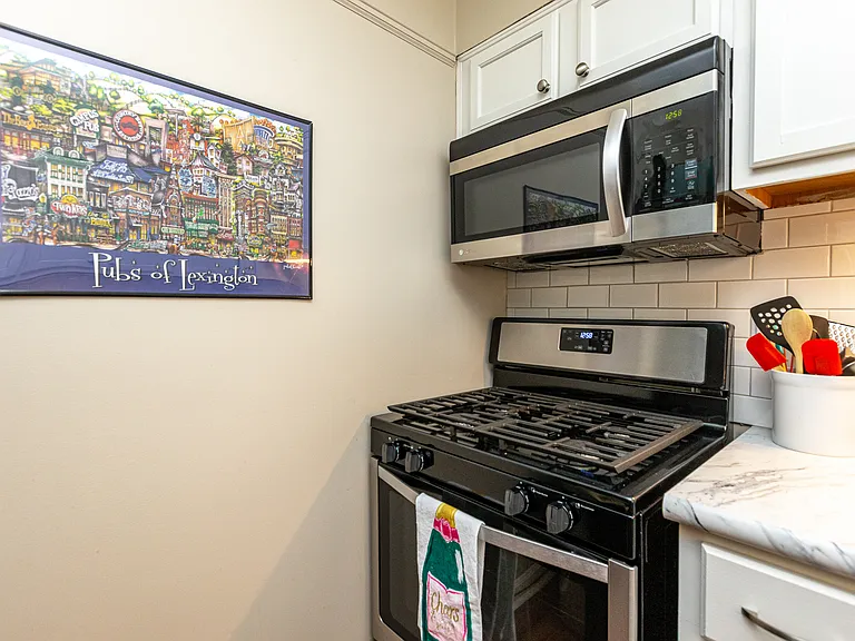 1036 Armstrong Mill Rd #B — Photo 11