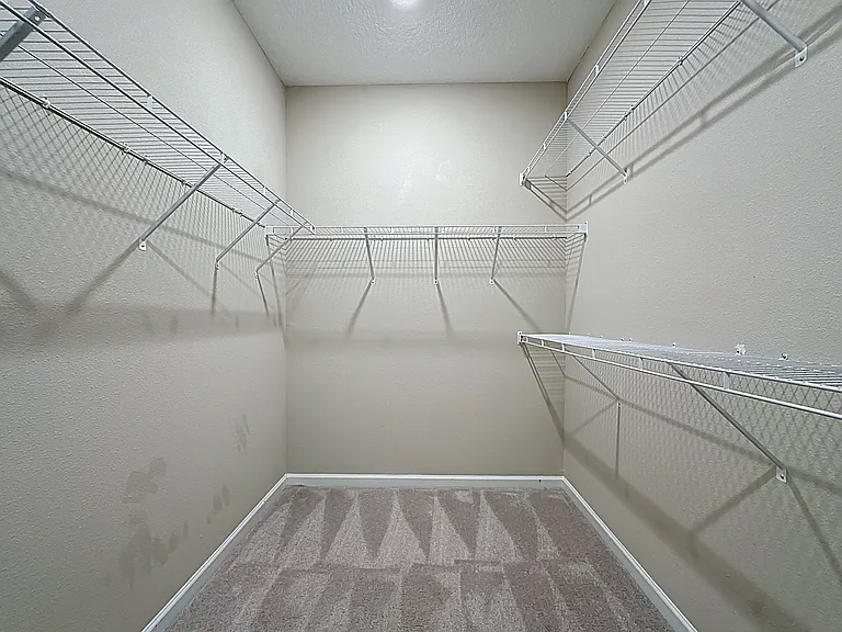 9504 Lovage Ln — Photo 21