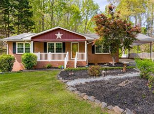 2305 Amelia Rd, Pfafftown, NC 27040