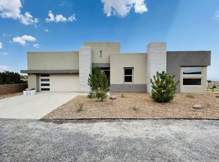 5627 Desert Sky Pl, Rio Rancho, NM 87144