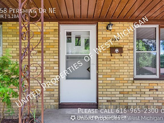 2nd image of 158 Pershing Dr NE