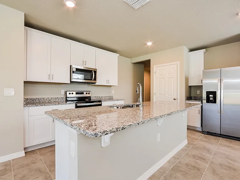 5247 Meredrew Ln — Photo 6