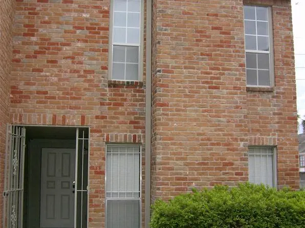 5961 Woodway Place Ct, Houston, TX 77057