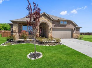 2401 Stardust Trl, Venus, TX 76084
