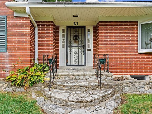 4th image of 21 S Wright Ave