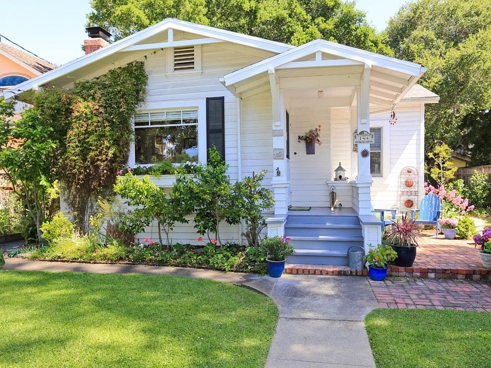1st image of 144 Kellogg Ave